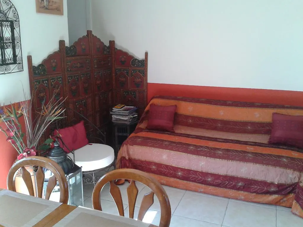 Gite Aux Amandiers Frejus Bed & Breakfast